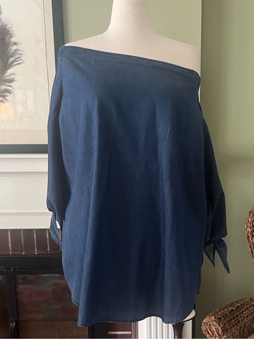 ELOQUII Soft Chambray Off-the-Shoulder Tunic | Tie Sleeve | 22